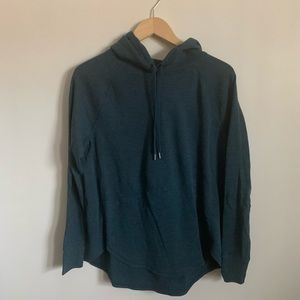 Under armor light sweatshirt